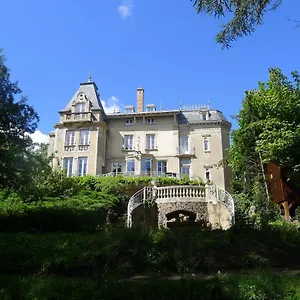 un-manoir-a-tarare.hotels-rhonealpes.com/