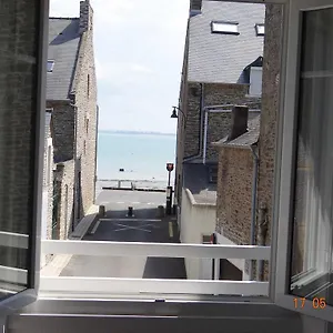 Maison Du Pecheur , Cancale France